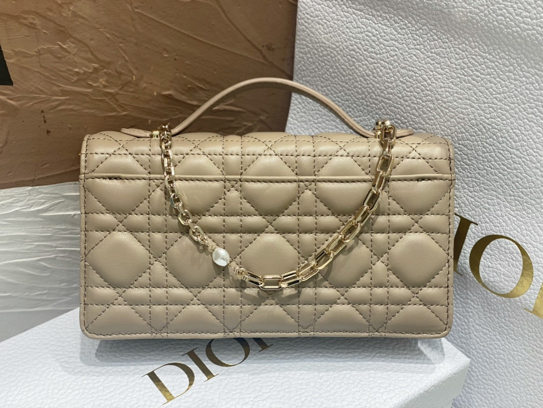 miss D*or mini handbag beige cannage woven pattern lambskin s0980onmj_m52u 21 x 11.5 x 4.5 cm