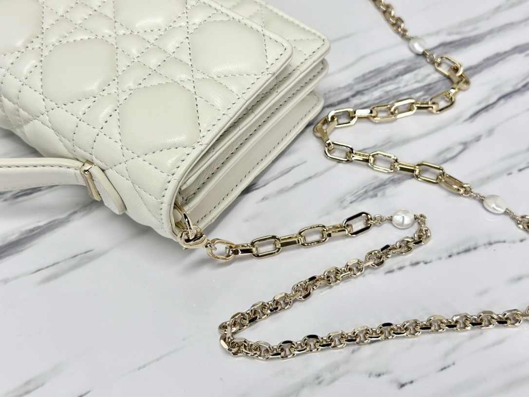 miss D*or mini bag latte cannage lambskin s0980onmj_m030 21 x 11.5 x 4.5 cm