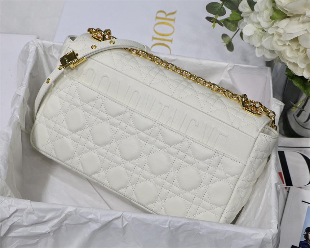 medium d*or caro bag ivory S*pple cannage calfskin 25.5 x 15.5 x 8 cm