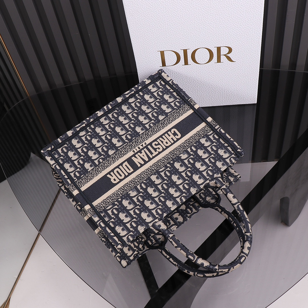 small D*or book tote ecru and blue D*or oblique embroidery 10.5 x 8.5 x 5.5 inches