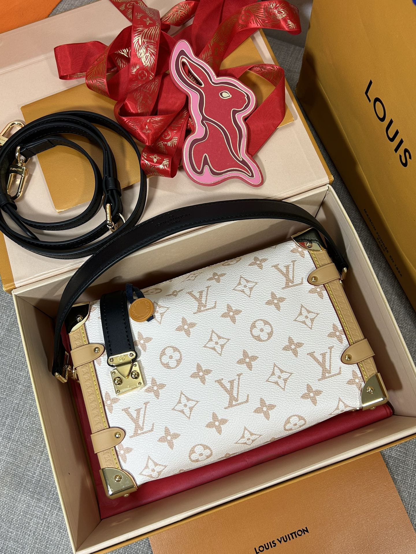 LV Side Trunk MM M46907 8.3 x 5.5 x 2.4 inches
