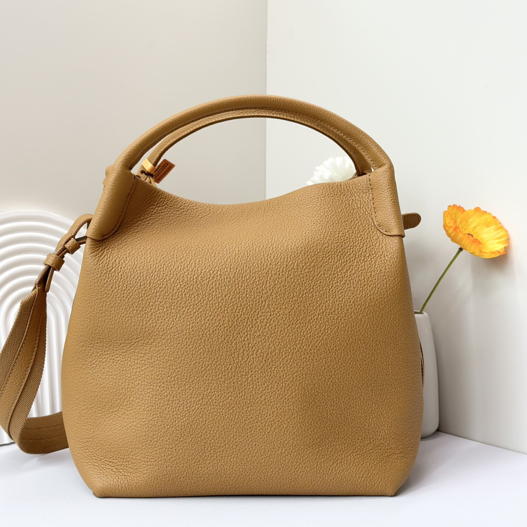 L**o p*ana large bale bag grained calfskin 24 x 20 x 27 cm