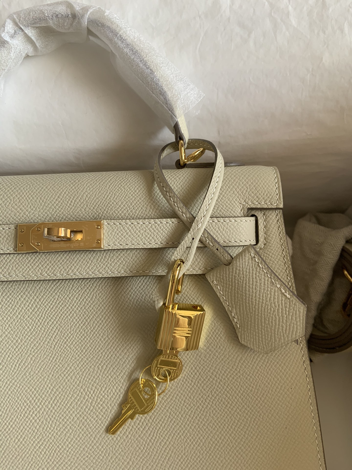 H**mes Kelly Gold-tone Hardware 25 28