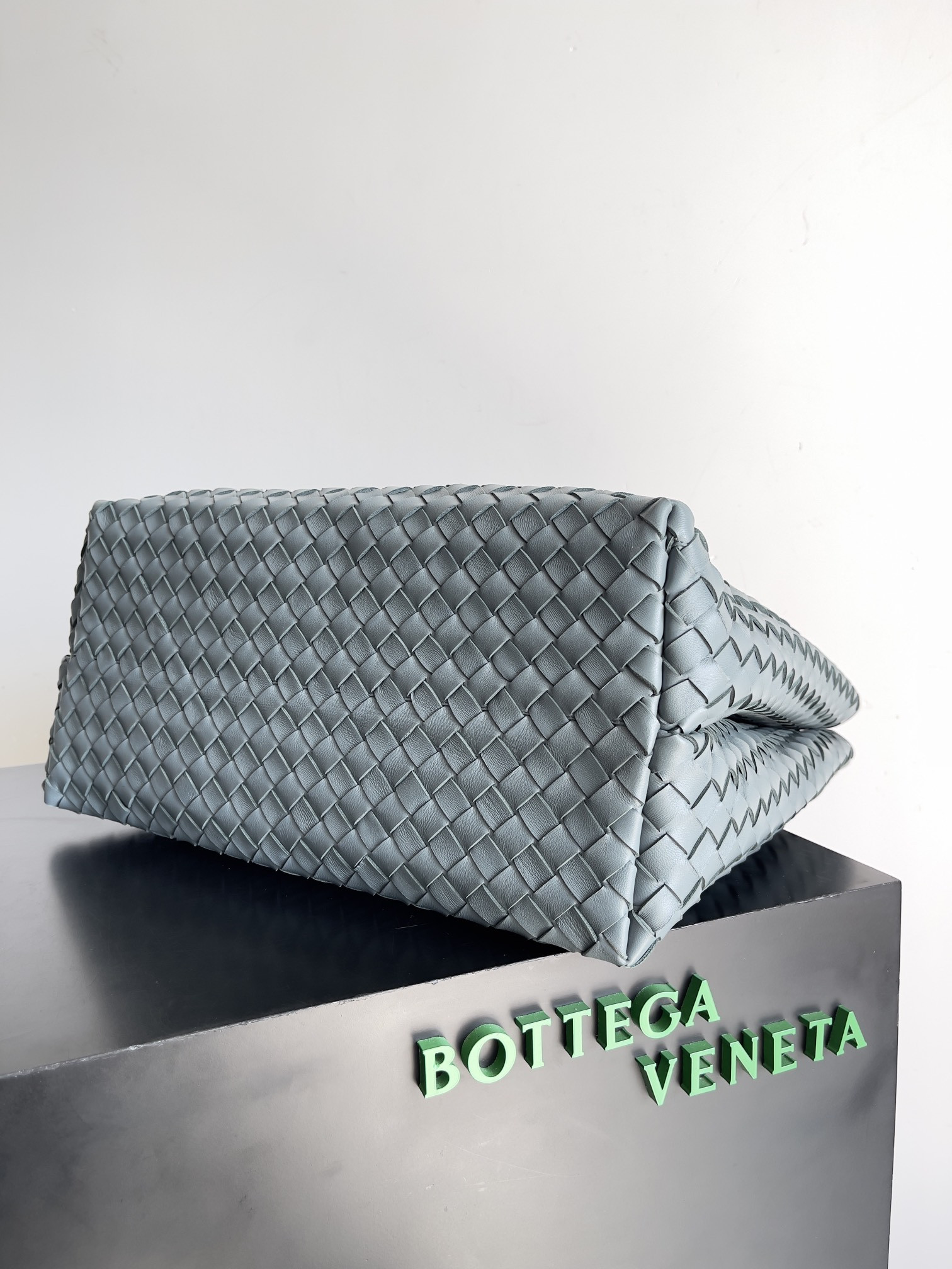 bo*te*ga Ve*ne*ta large andiamo 42x18x35cm