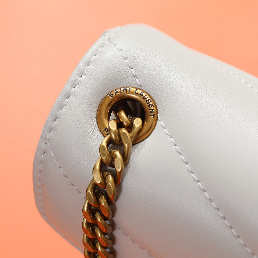 Y*L loulou mini in lambskin 20x12x5cm