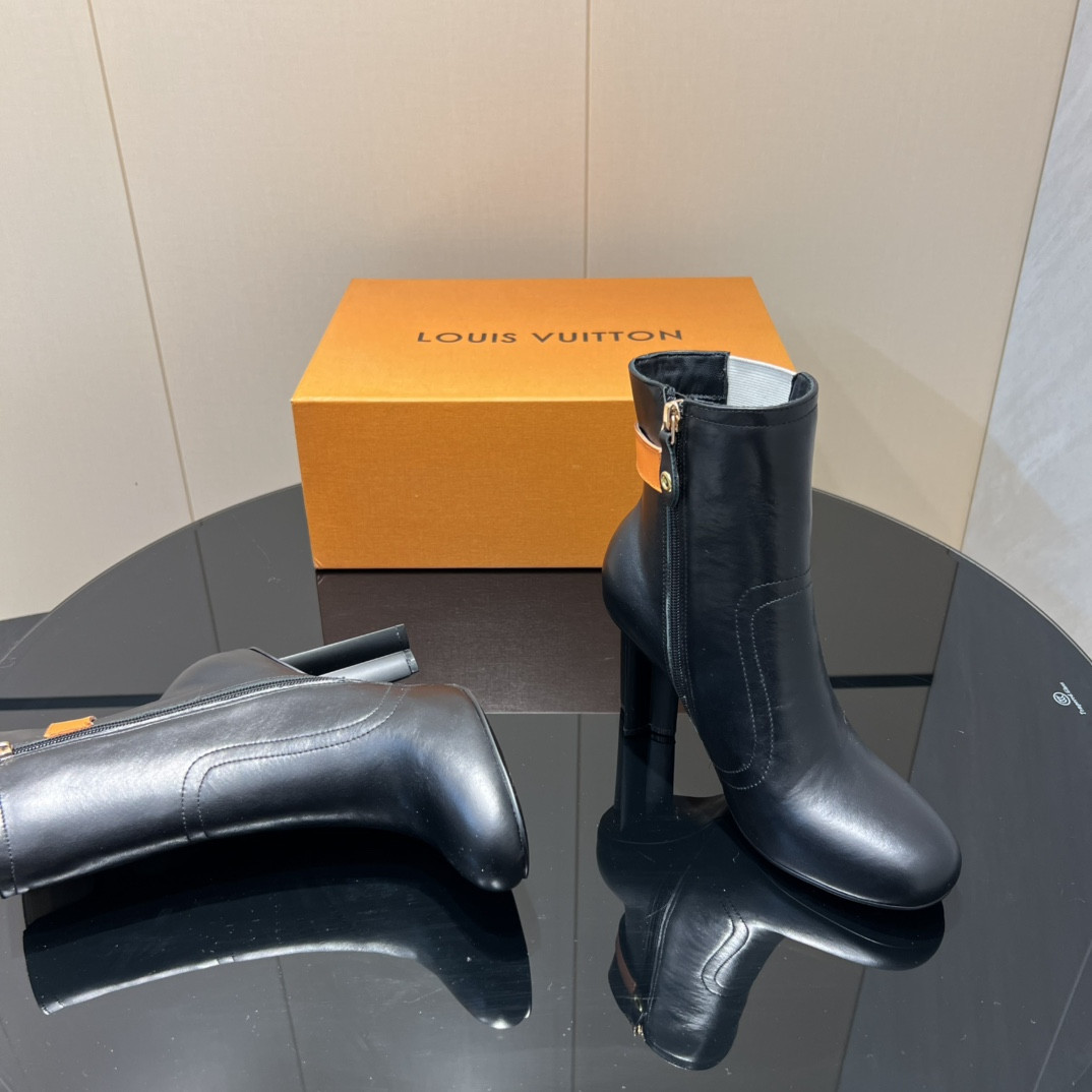 UA LV Silhouette Ankle Boot 9.5cm Heel
