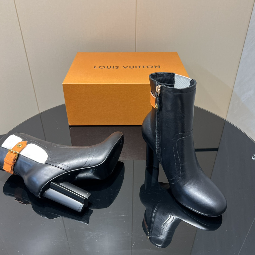 UA LV Silhouette Ankle Boot 9.5cm Heel