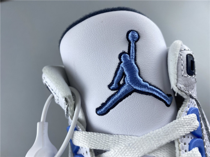 Air Jordan 3 “UNC” CT8532-104