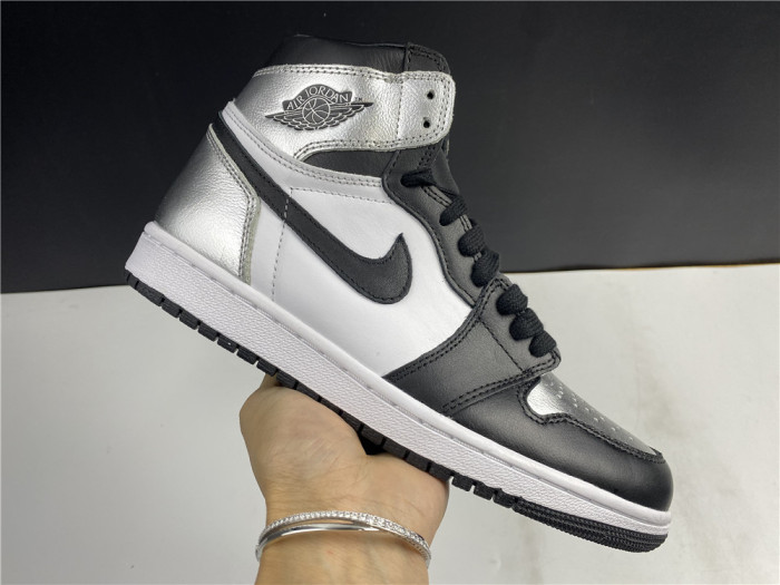 AIR JORDAN 1 HIGH OG WMNS “SILVER TOE” CD0461-001
