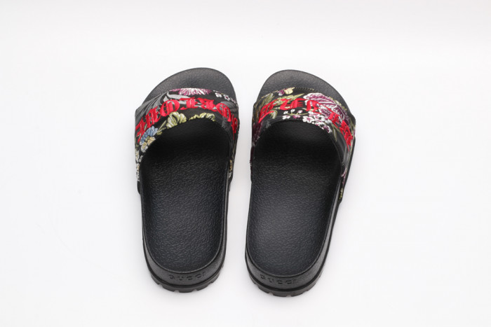G*u*i slippers