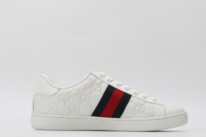 G*u*i low-top sneaker