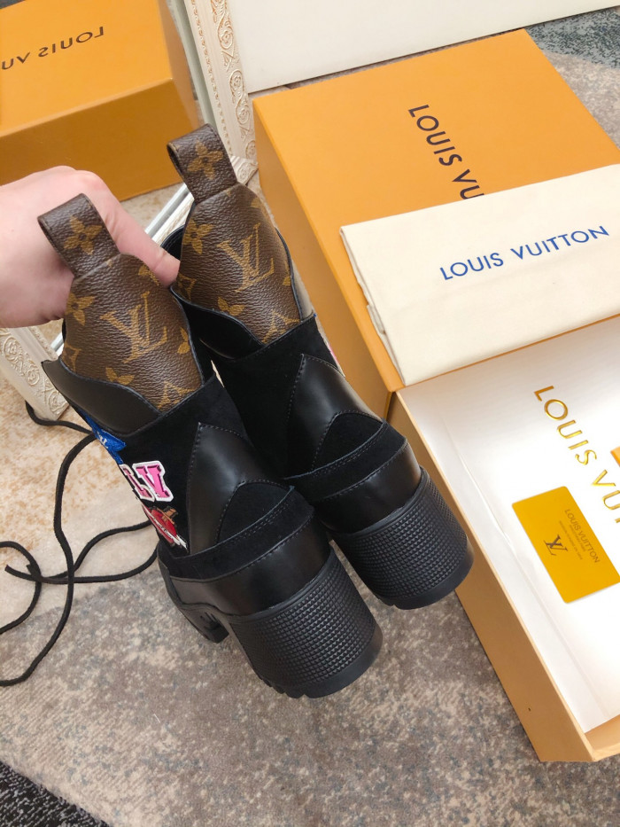 LOUS VUITO LAUREATE PLATFORM DESERT BOOT