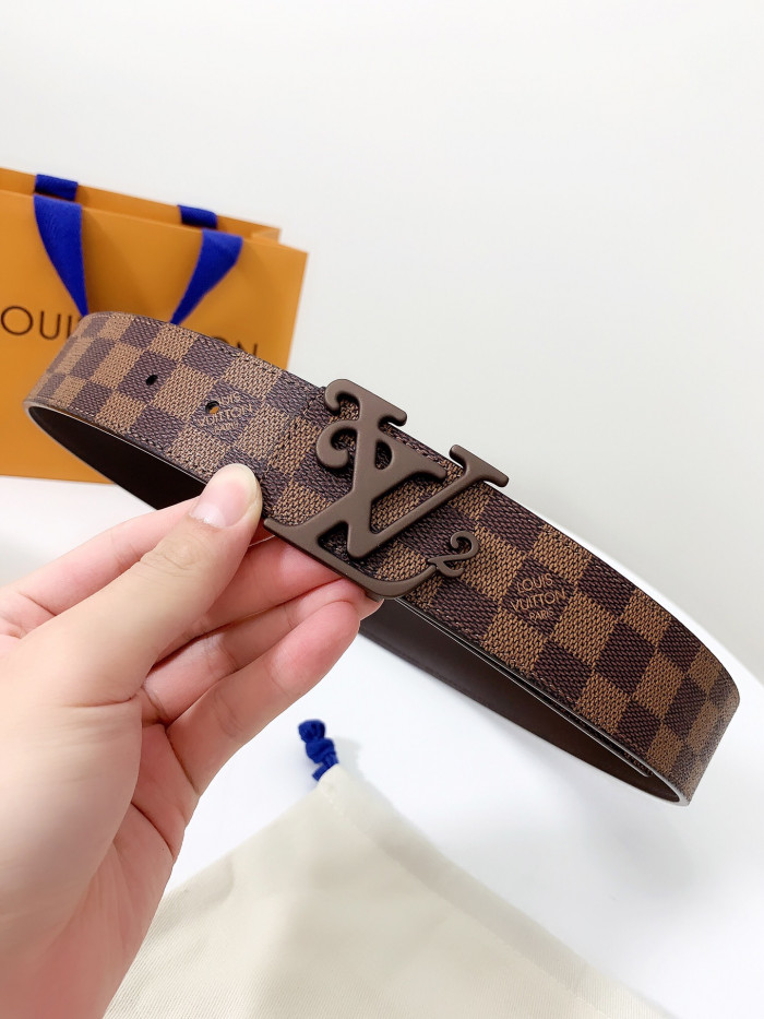 Loui Vuitto Belt-4CM
