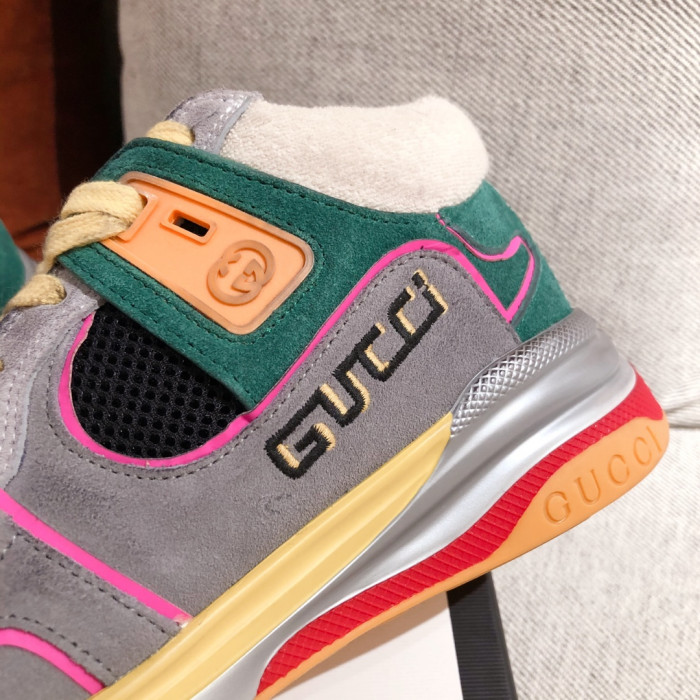 G*u*i mid sneaker