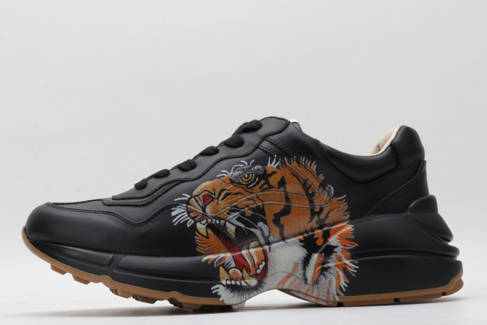 G*u*i rhyton trainer sneaker