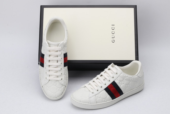G*u*i low-top sneaker