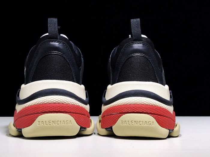 BLCG TRIPLE S TRAINER ‘BLACK RED’ 2018 533882 W09O1 1000