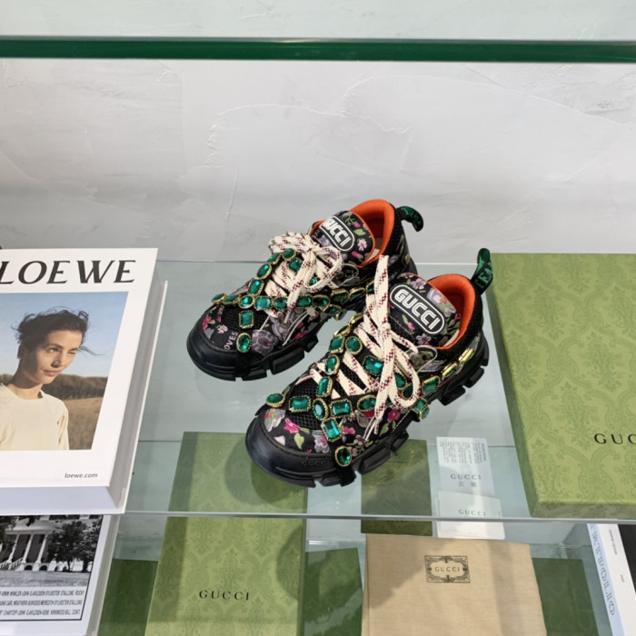 G*u*i sneaker