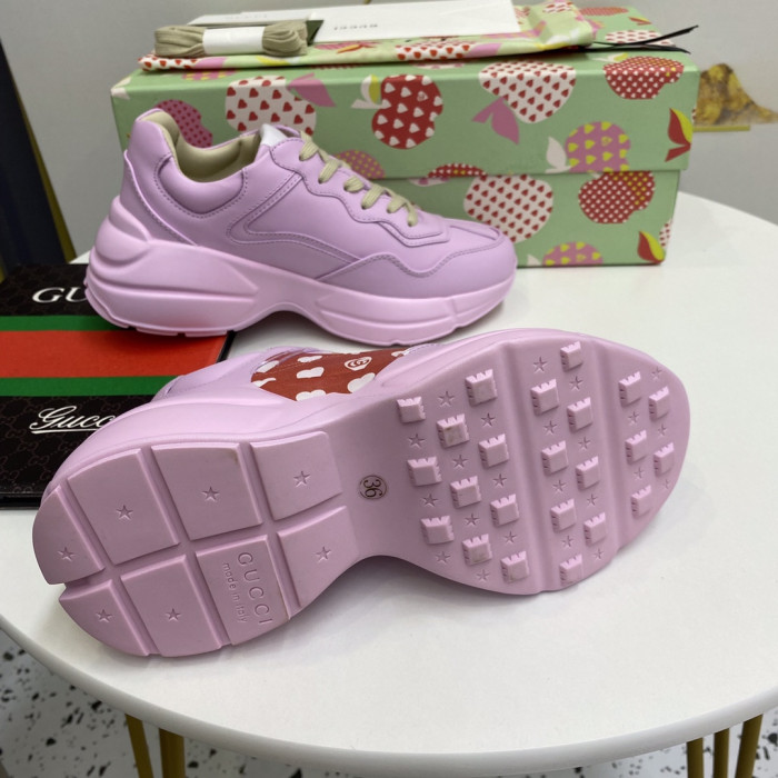G*u*i sneaker