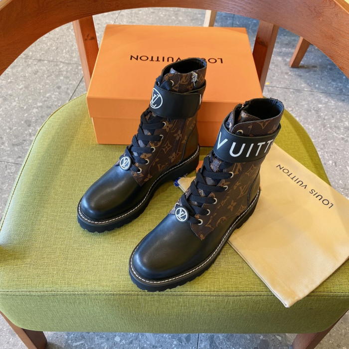 LOUS VUITO BOOTS