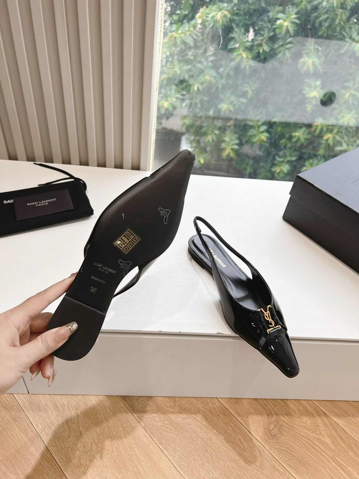 UA Y51 Sa1nt Lau*nt Slingback