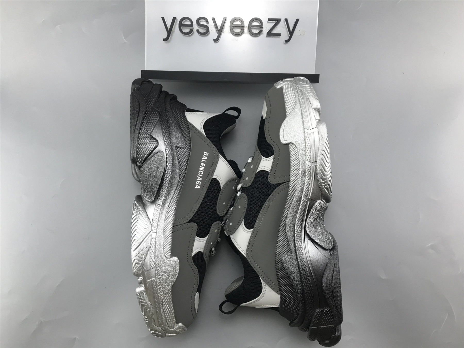 UA TRIPLE S SNEAKER BLACK GREY SILVER