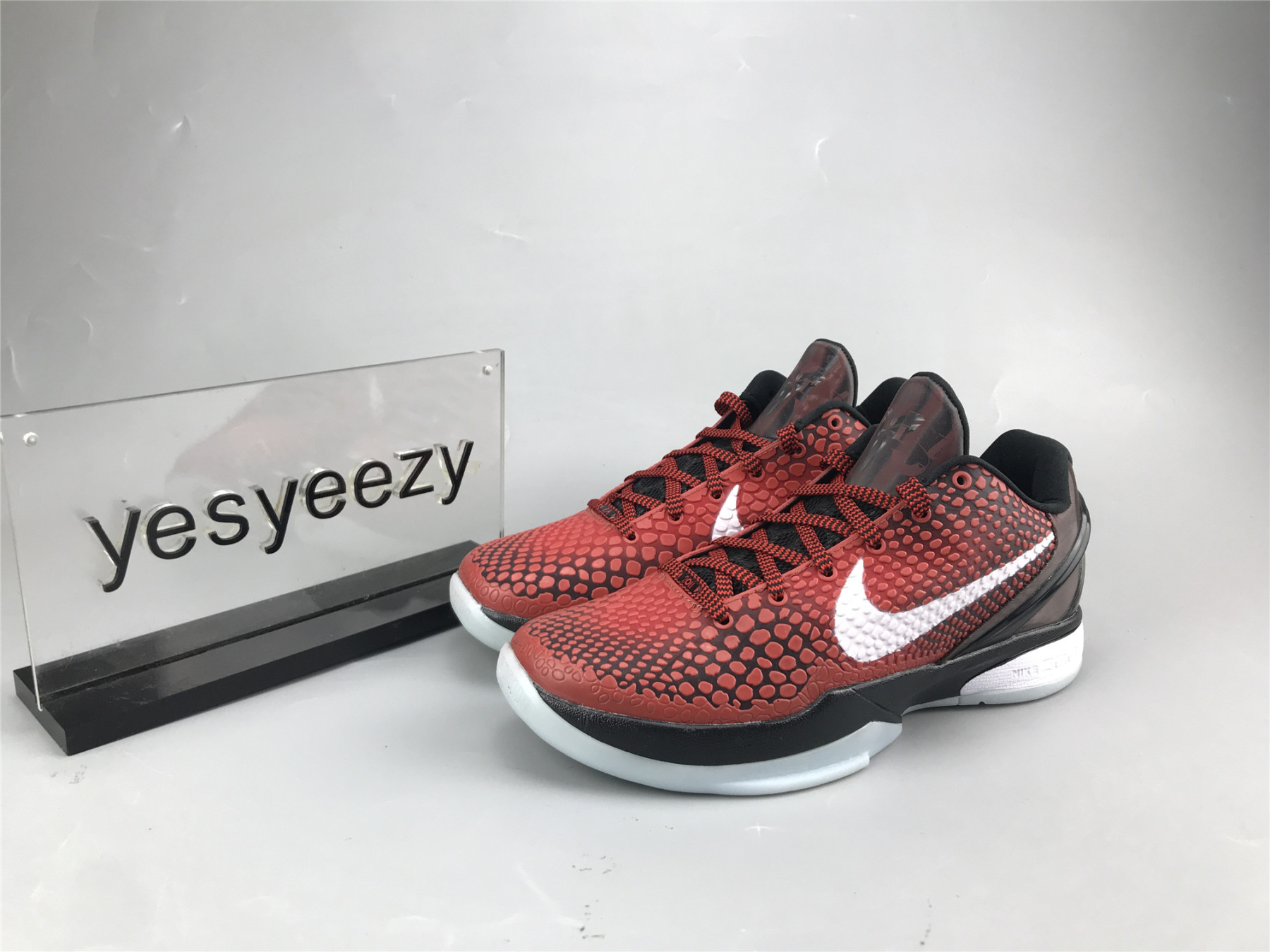 UA NIKE ZOOM KOBE 6 PROTRO 