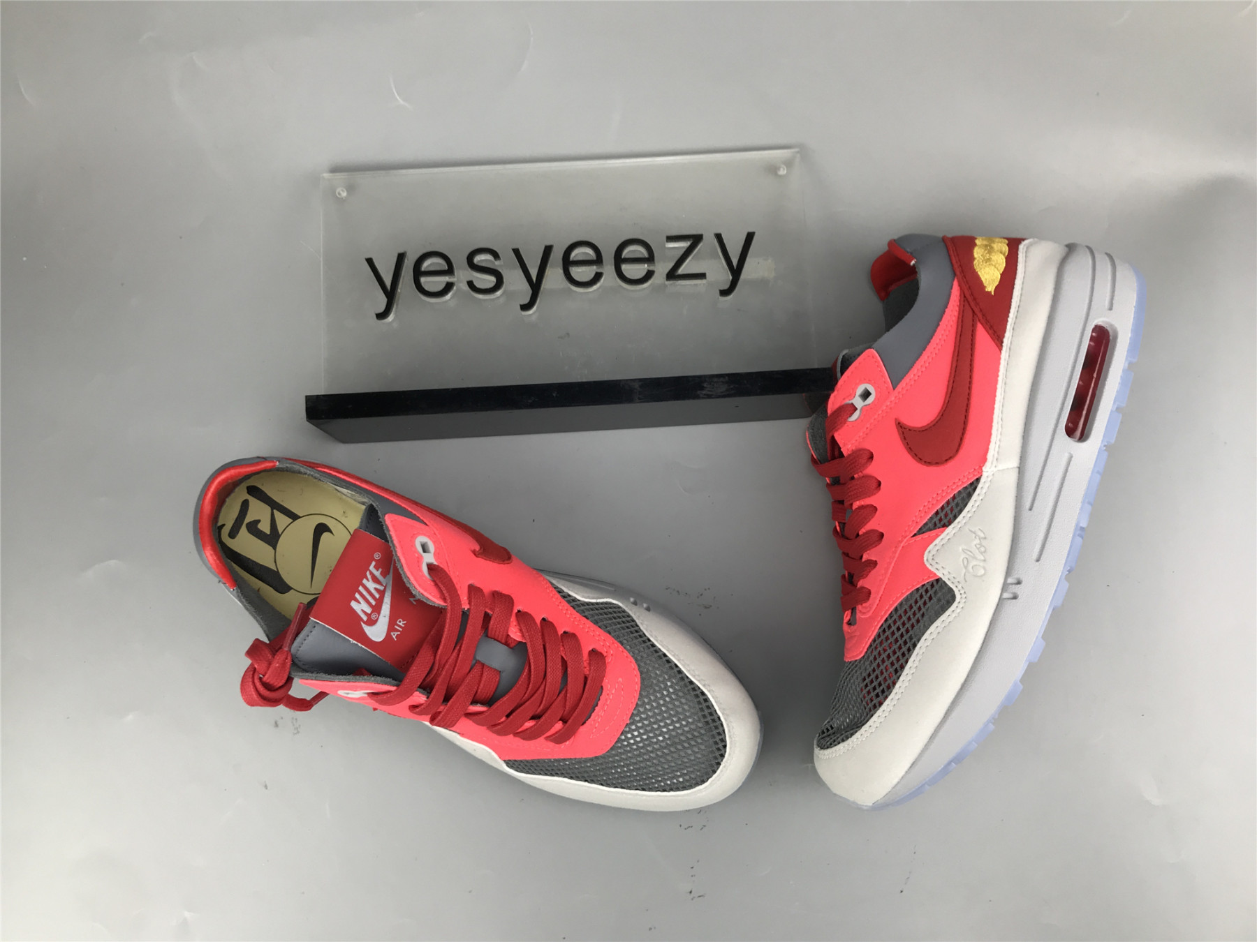 UA NIKE CLOT X AIR MAX 1 