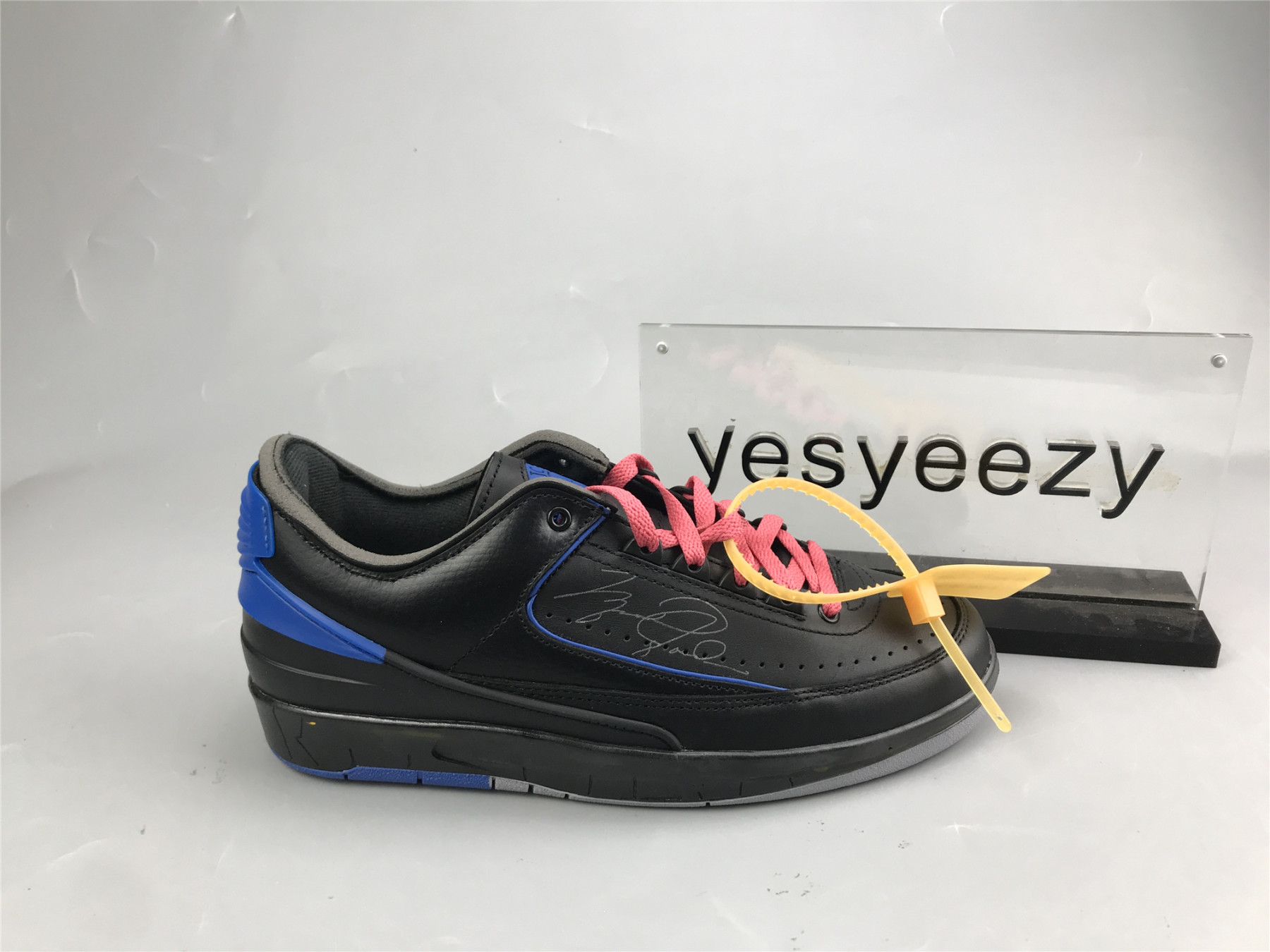 UA OFF-WHITE X AIR JORDAN 2 RETRO LOW SP 