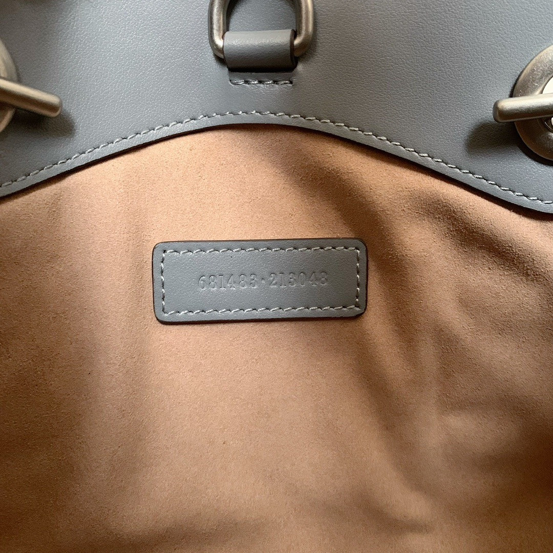Gvc*1 GG Marmont series small tote bag 26.5cm