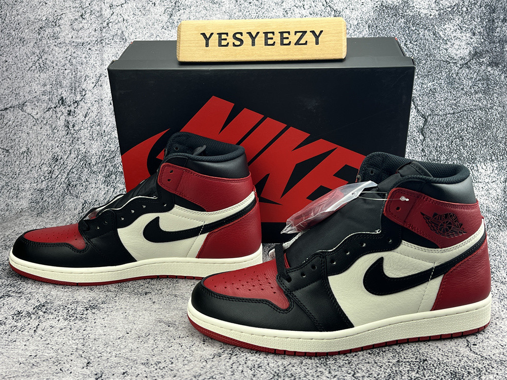 UA AIR JORDAN 1 RETRO HIGH OG 