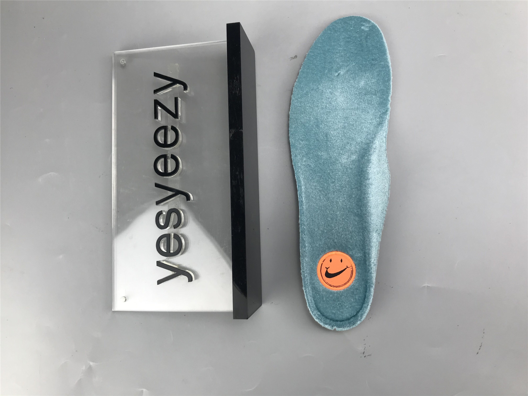 UA NIKE AIR MAX 1/97 VF SW SEAN WOTHERSPOON