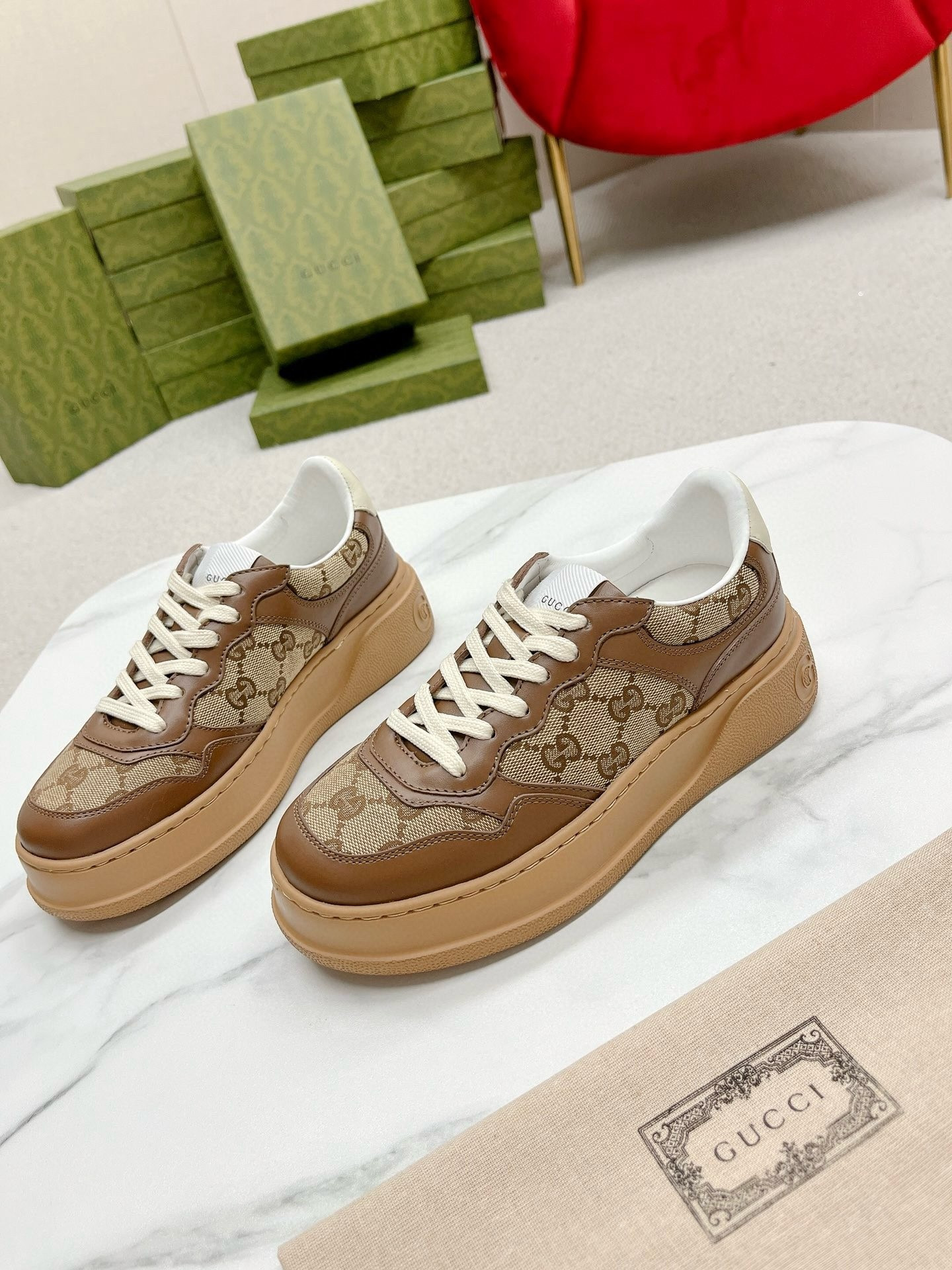 UA Gvc*1 GG Low-top Platform Sneakers