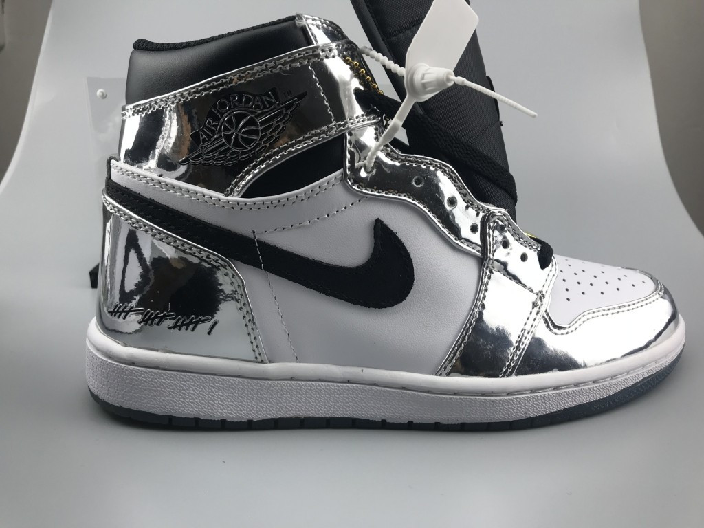 UA AIR JORDAN 1 RETRO HIGH 