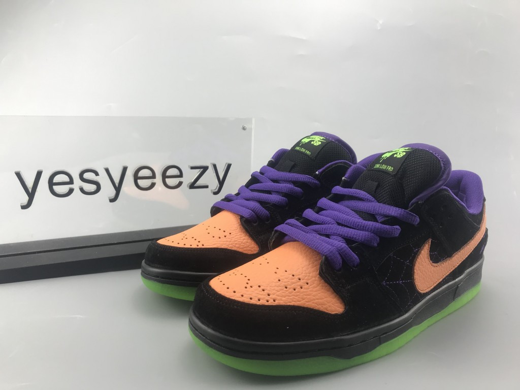 UA NIKE DUNK LOW SB "NIGHT OF MISCHIEF"