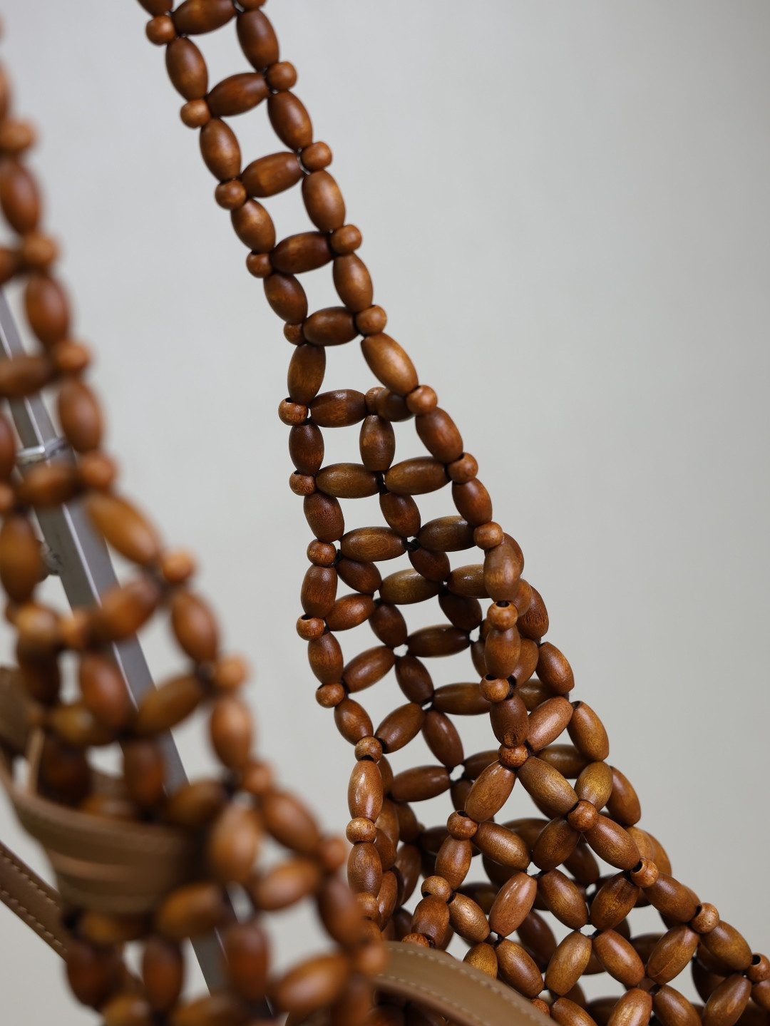 Y51 LE 5 à 7 wood beads 23x22x8.5cm