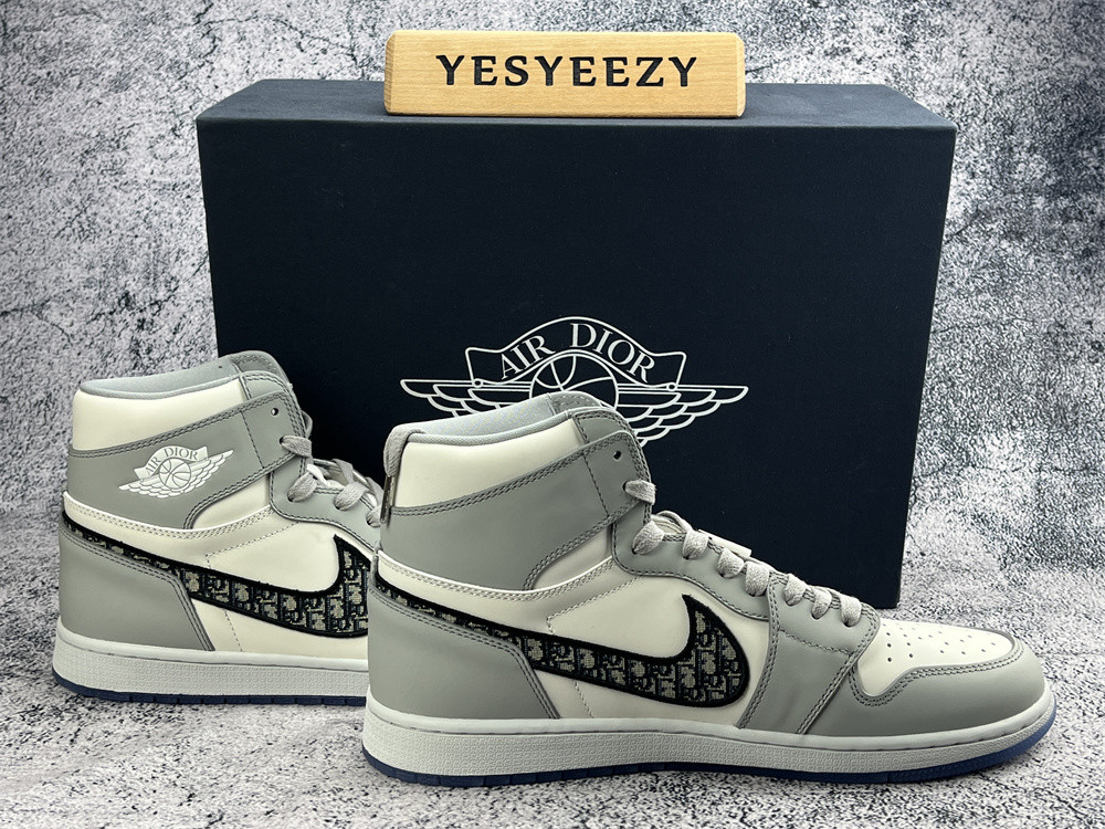 CORRECT UPDATED TOP UA AIR JORDAN 1 RETRO HIGH DR