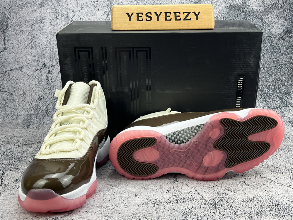 UA AIR JORDAN 11 RETRO NEAPOLITAN