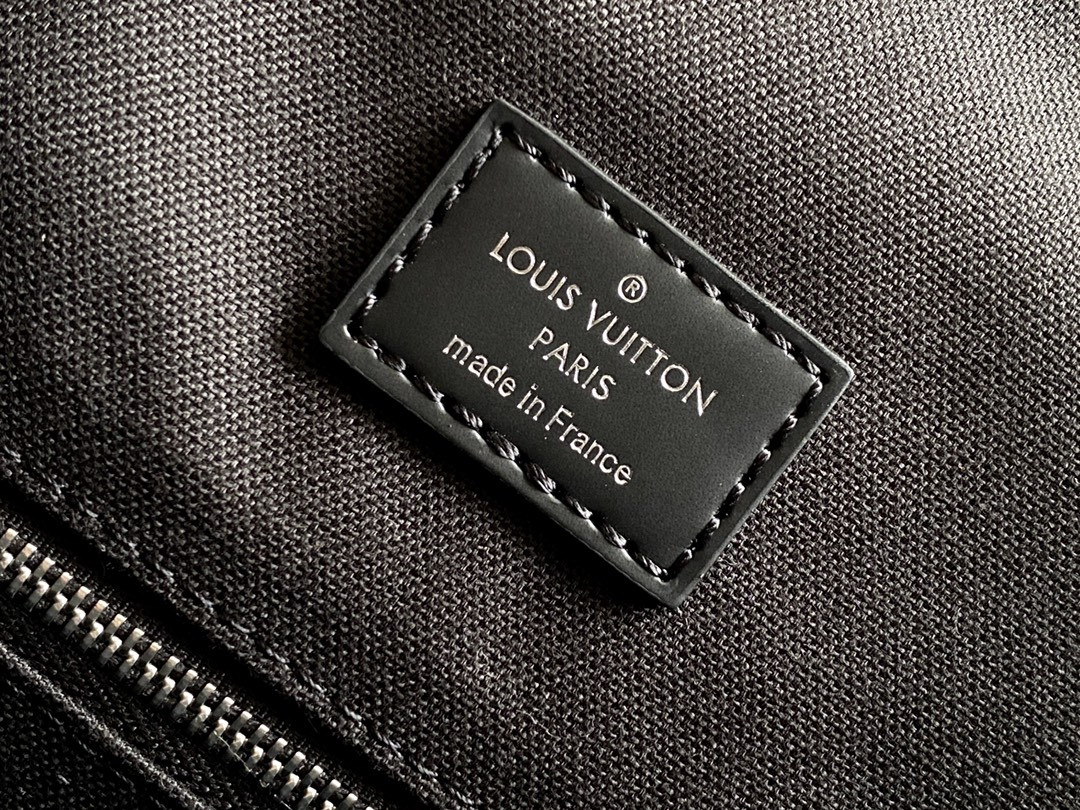LV CHRISTOPHER PM M43735