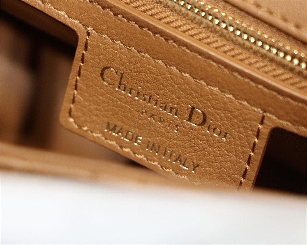 SMALL D10r CARO BAG Caramel S*pple Cannage Calfskin 20 x 12 x 7 cm