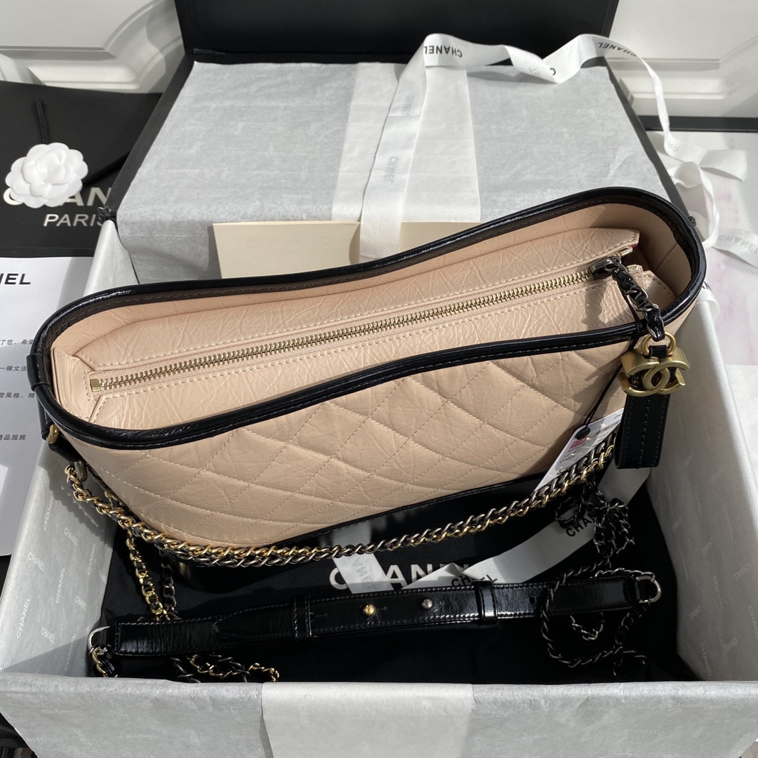 Ch**el Gabrielle MEDIUM PINK BLACK 21 x 28 x 10cm