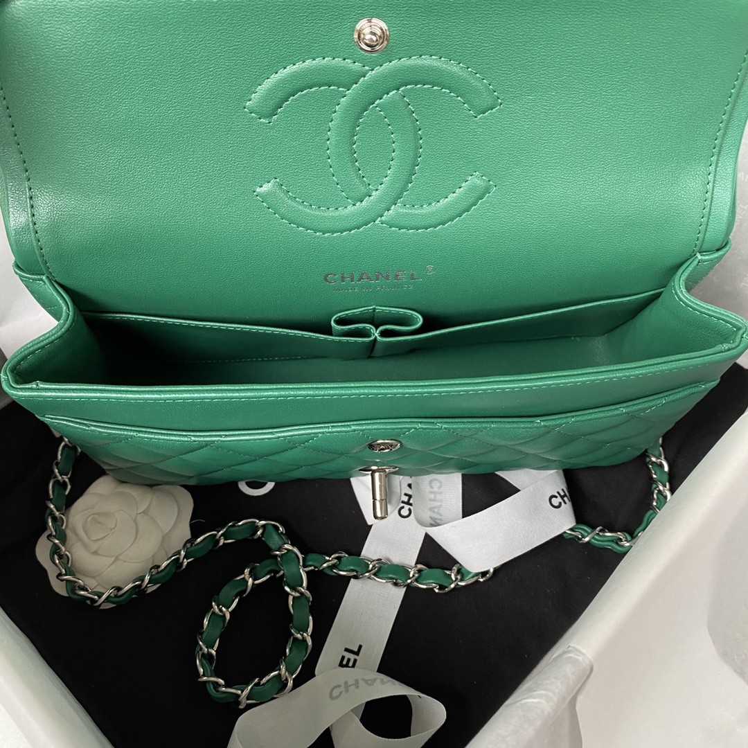 Ch**el CLASSIC HANDBAG GRAINED SHINY CALFSKIN & SILVER-TONE METAL GREEN 6 × 9.9 × 2.5 in