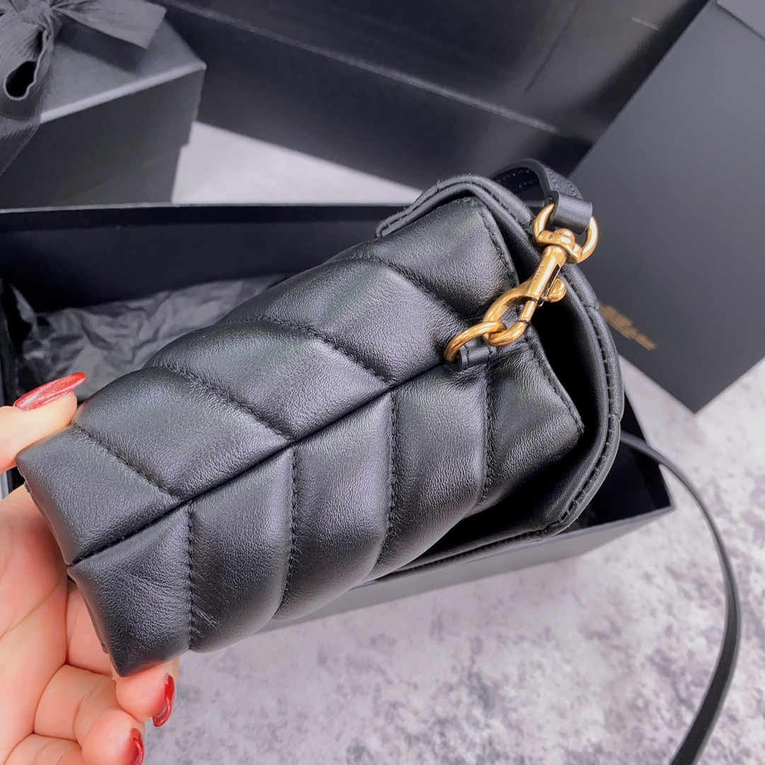Y51 TOY LOULOU IN QUILTED LEATHER BLACK 7.9 X 5.5 X 3 INCHES
