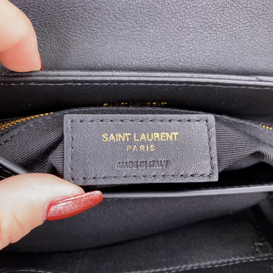 Y51 TOY LOULOU IN QUILTED LEATHER BLACK 7.9 X 5.5 X 3 INCHES