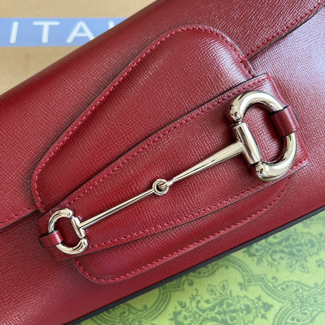 Gvc*1 HORSEBIT 1955 SMALL SHOULDER BAG RED 10.4"W x 6.7-4.1"H x 3.1-1.6"D