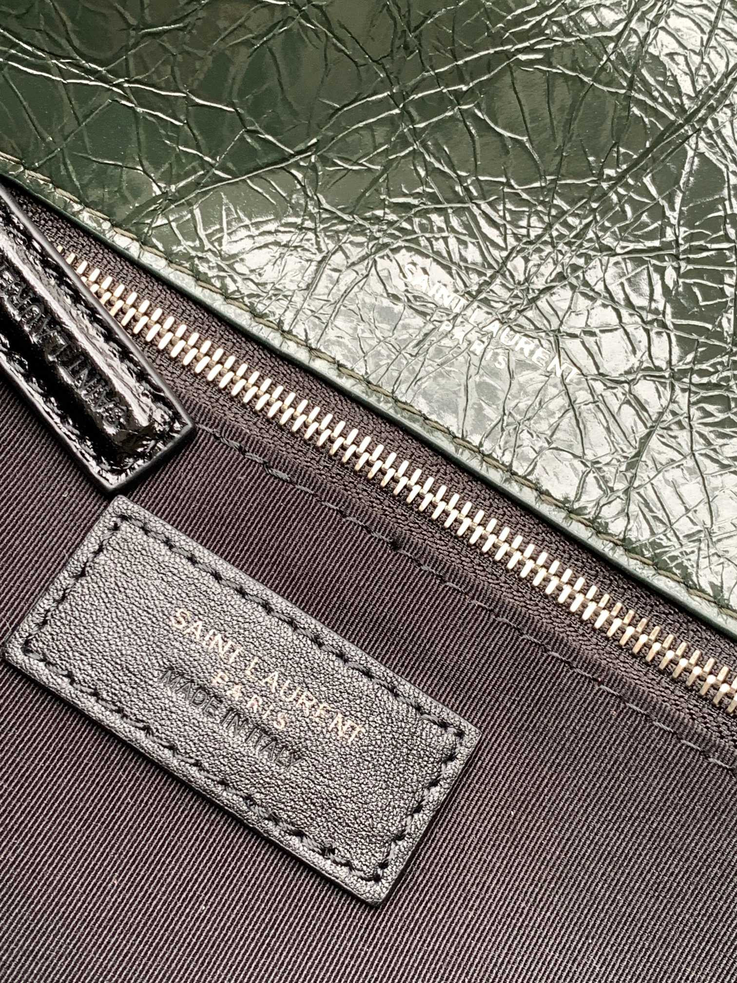 Y51 NIKI MEDIUM IN VINTAGE LEATHER dark green 11 X 7.8 X 3.3 INCHES