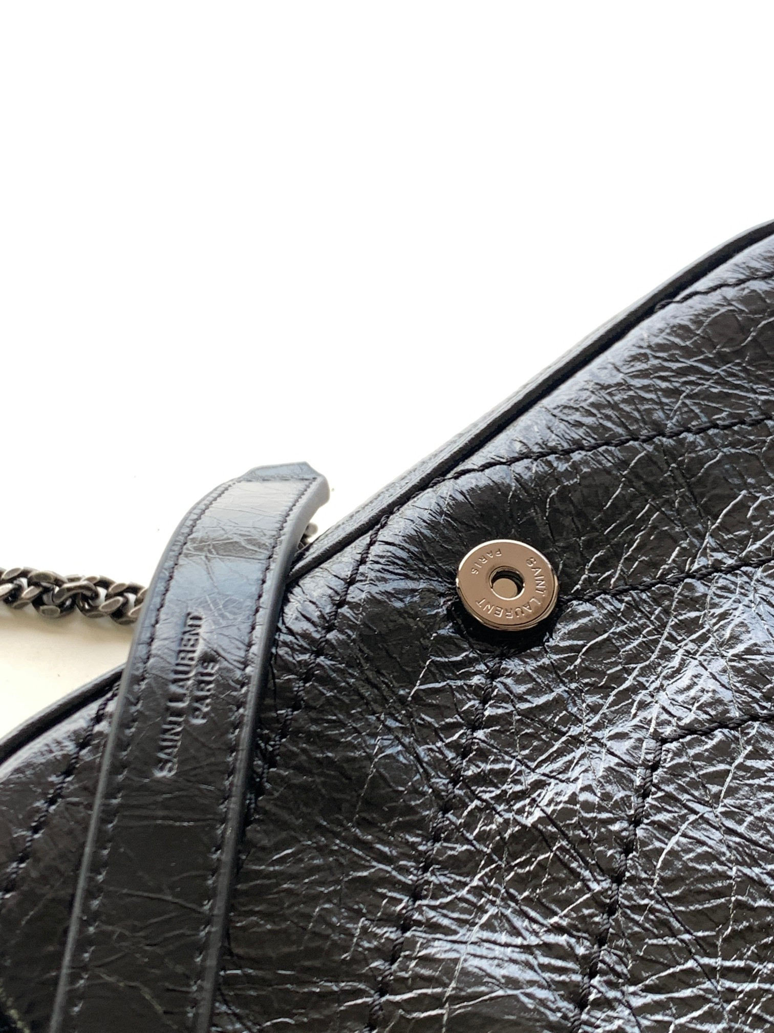 Y51 NIKI CHAIN WALLET IN SHINY LEATHER BLACK 19 x 15 x 6 CM