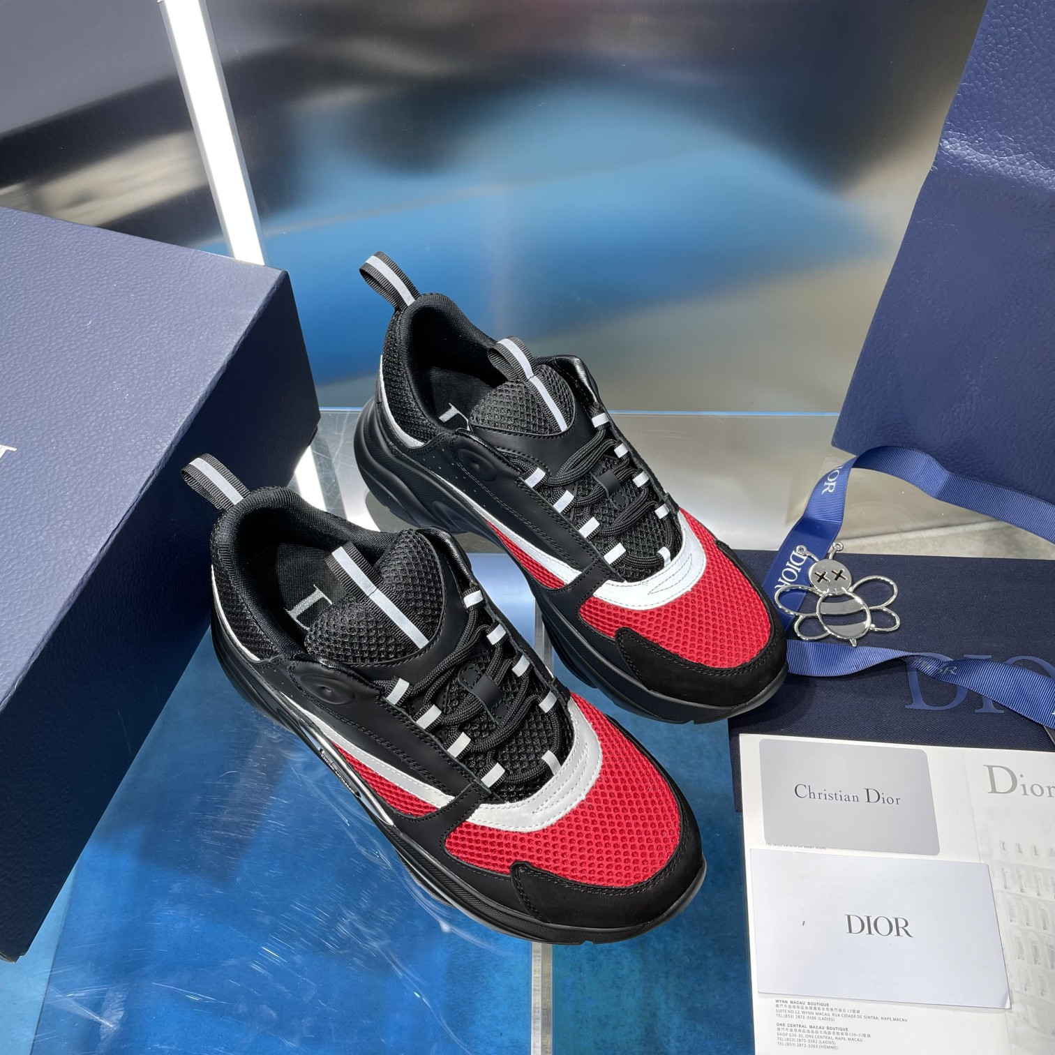 UA D10r B22 black and red Sneaker