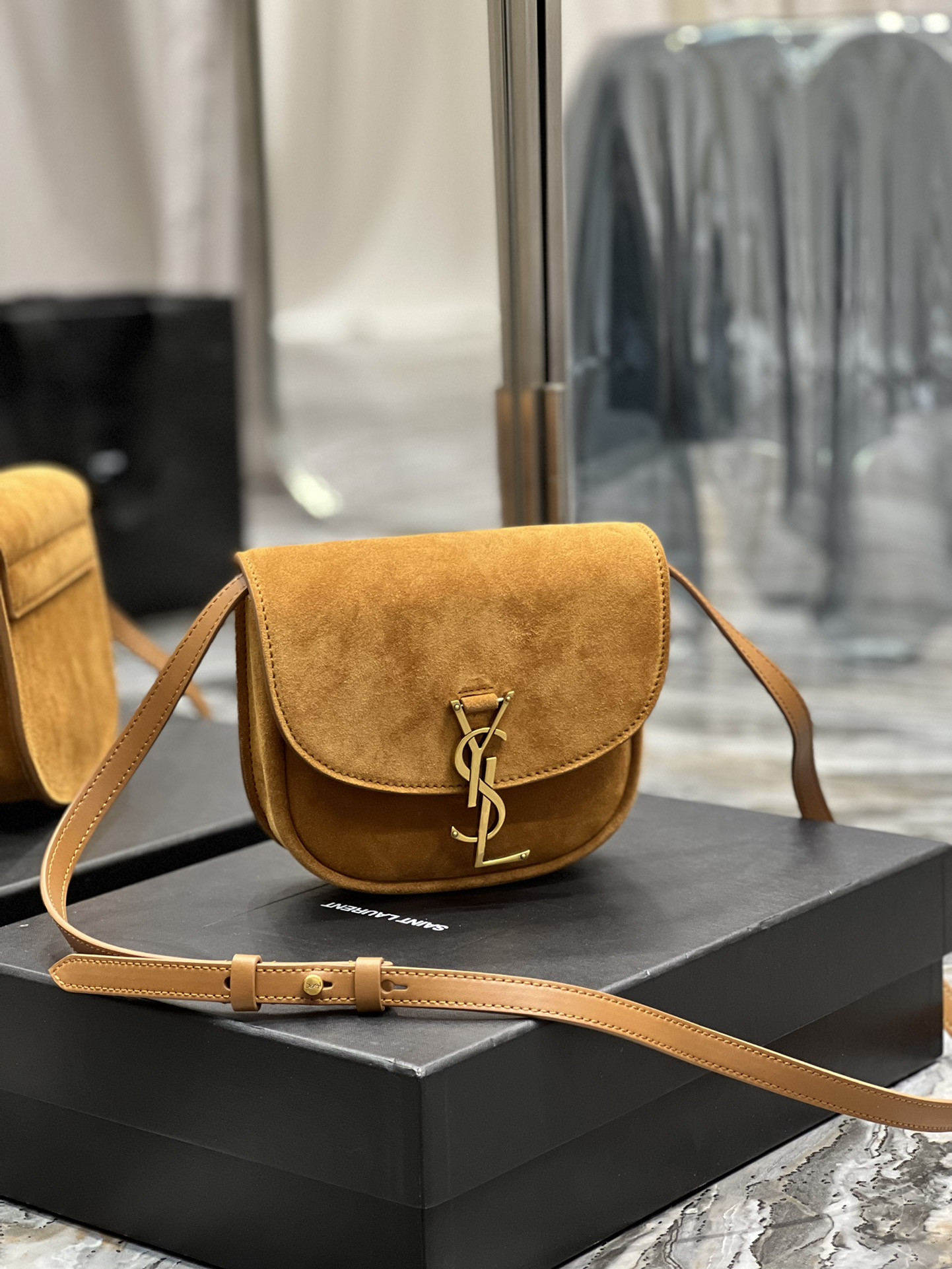 Y51 KAIA SMALL SATCHEL IN SMOOTH LEATHER 7.2 X 6.1 X 2.1 INCHES