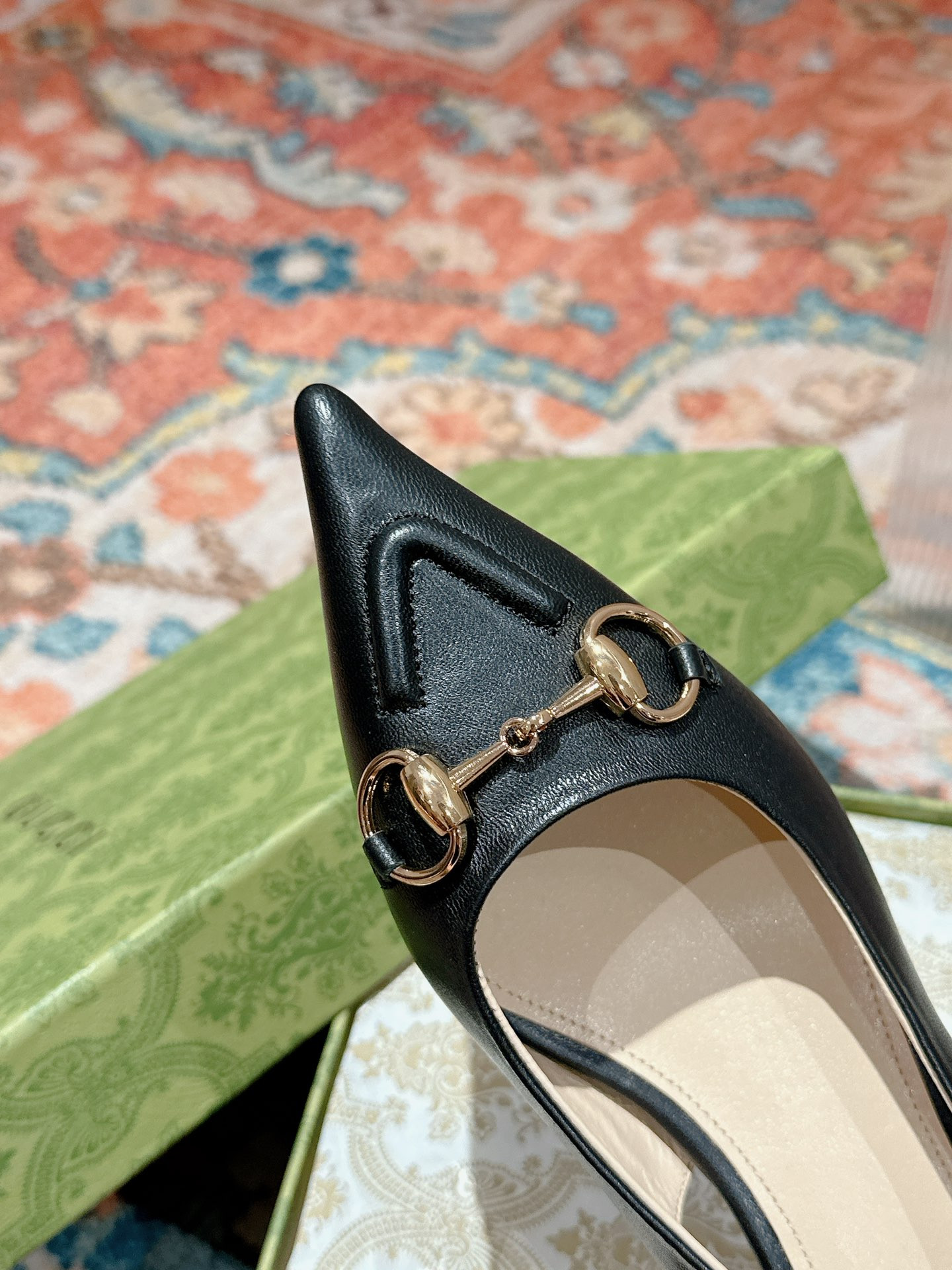 UA Gvc*1 HORSEBIT SLINGBACK PUMP LOW HEEL